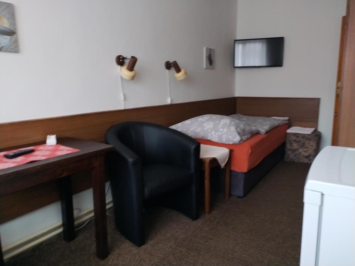 Pension Sparta Praha Bagian luar foto